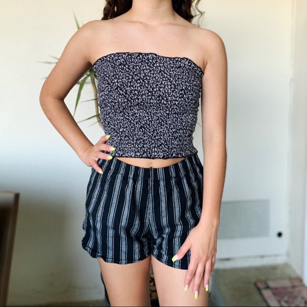 BRANDY MELVILLE FLORAL CLEO TUBE TOP